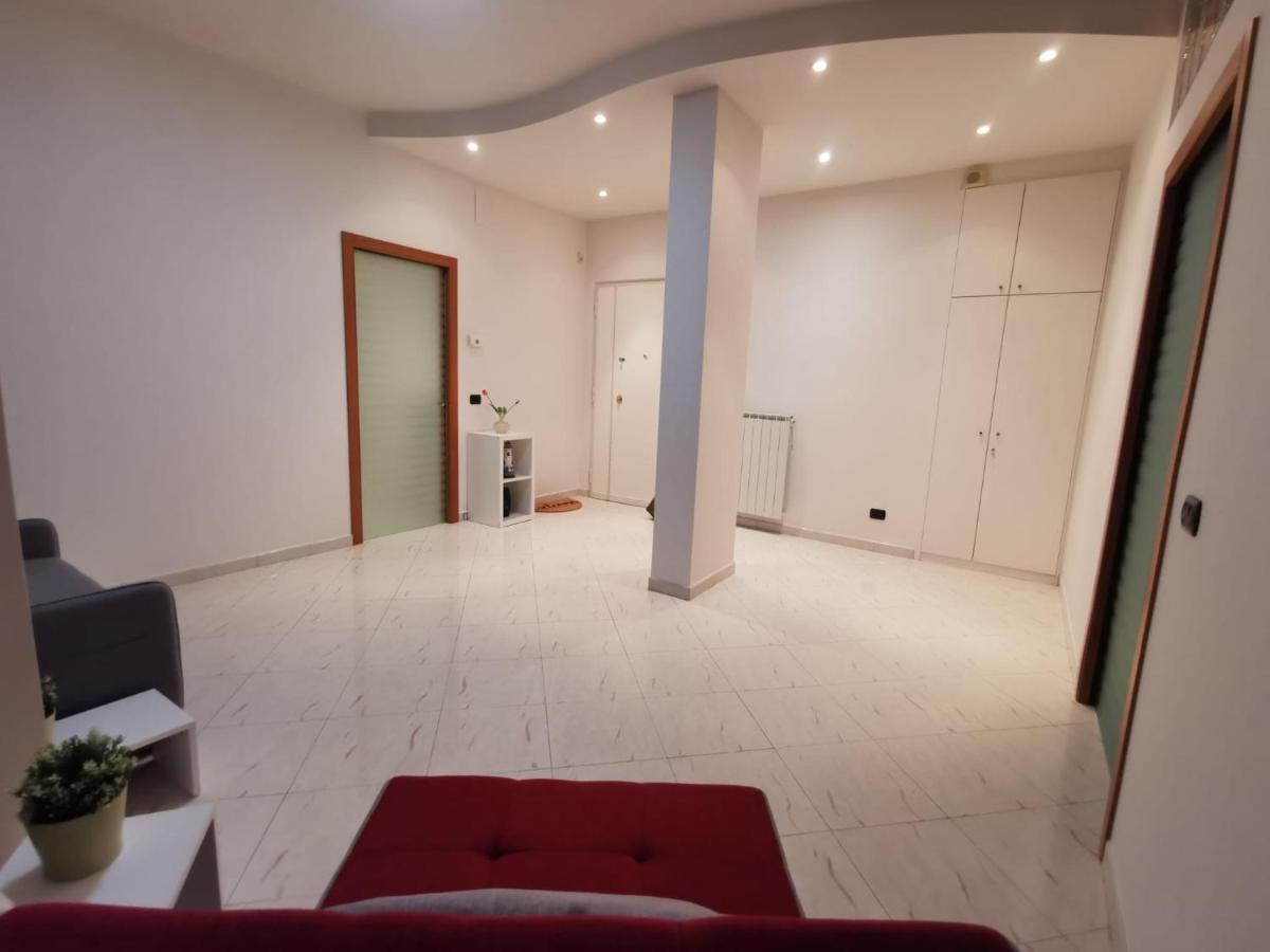 Comfort Apartment And Terrace Nel Cuore Di Bari Kültér fotó