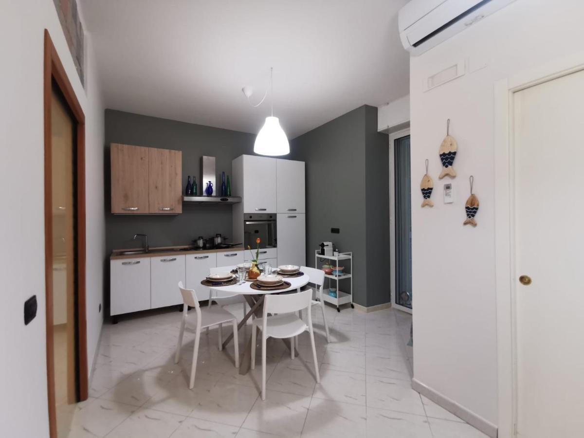 Comfort Apartment And Terrace Nel Cuore Di Bari Kültér fotó
