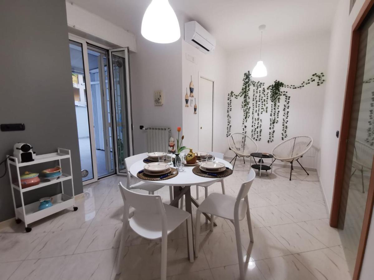 Comfort Apartment And Terrace Nel Cuore Di Bari Kültér fotó